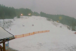 Preview webcam image Velké Karlovice - ski Razula