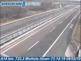 Immagine di anteprima della webcam Gioia del Colle - A14 - KM 722,2