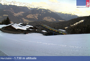 Preview webcam image Kronplatz - Herzlalm