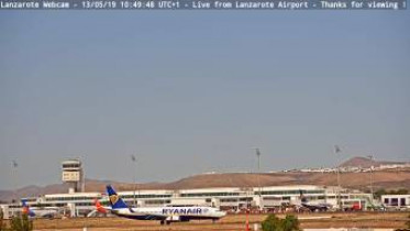 Immagine di anteprima della webcam Arrecife - Aeroporto César Manrique