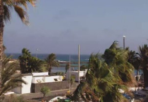 Preview webcam image Lanzarote - Playa de las Cucharas