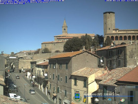 Immagine di anteprima della webcam Valentano - Rocca Farnese  and Porta Magenta