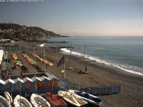 Preview webcam image Cogoleto - La Vera