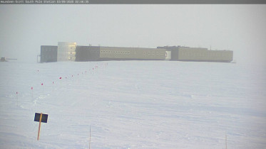Náhledový obrázek webkamery Polární stanice Amundsen-Scott-jižní pól
