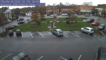 Preview webcam image Edgefield - Town Square