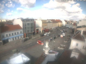 Preview webcam image Schwechat - Hauptplatz