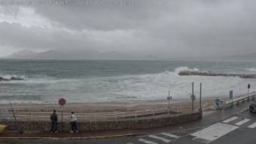 Preview webcam image Cannes - harbour